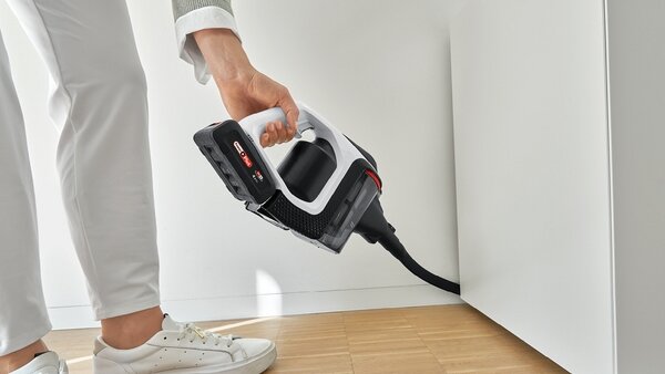 Buse articul&eacute;e Bosch Siemens 17008528 adapt&eacute;e aux aspirateurs